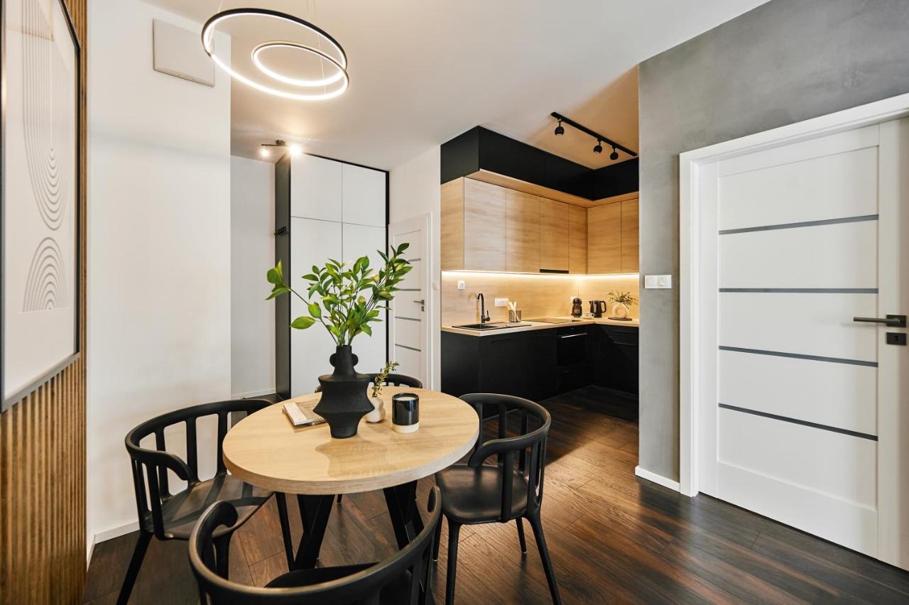 Main Station Art Apartment كراكوفيا المظهر الخارجي الصورة