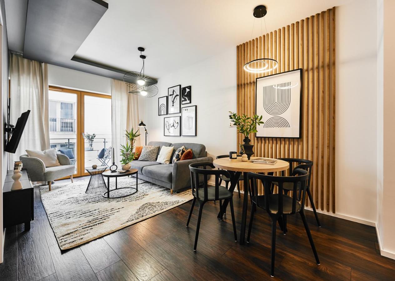 Main Station Art Apartment كراكوفيا المظهر الخارجي الصورة