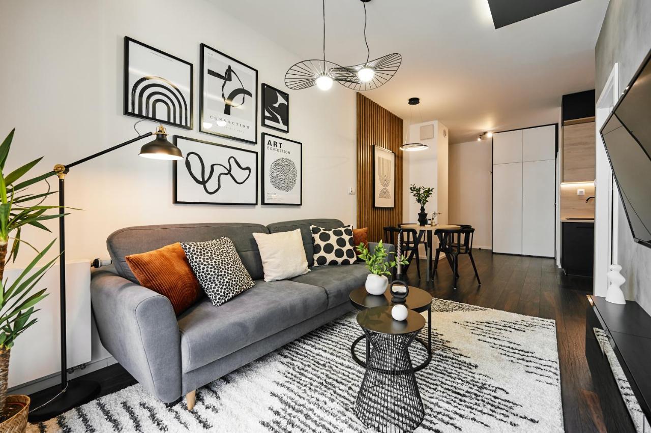 Main Station Art Apartment كراكوفيا المظهر الخارجي الصورة