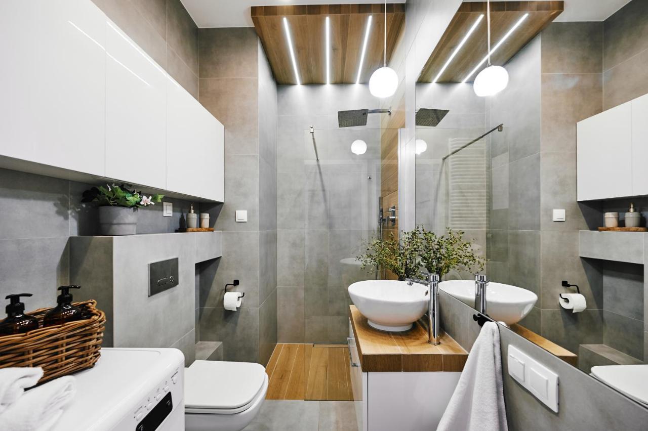 Main Station Art Apartment كراكوفيا المظهر الخارجي الصورة
